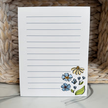 Load image into Gallery viewer, Floral Notepad  (5.5&quot; x 4&quot;)
