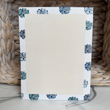 Load image into Gallery viewer, Floral Notepad Notepad  (5.5&quot; x 4&quot;)
