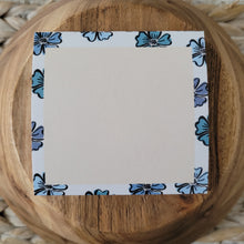 Load image into Gallery viewer, Floral Border Post-It®
